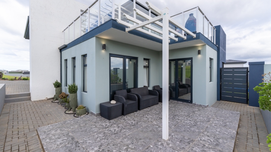 3 Bedroom Property for Sale in Le Grand Golf Estate Western Cape